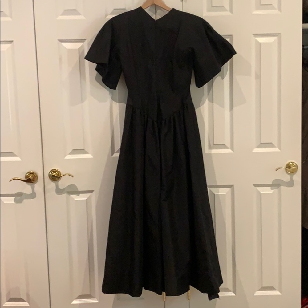 Gorgeous and Elegant Pauline Trigere Black Gown - Picture 2 of 15